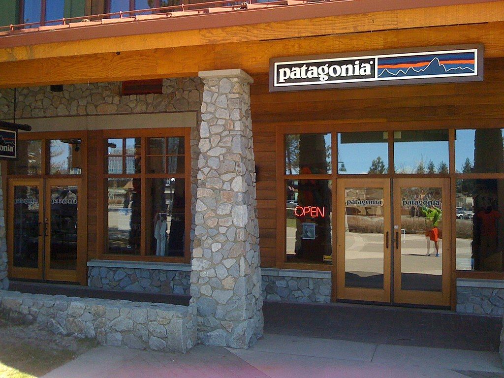 1024px Patagonia shop